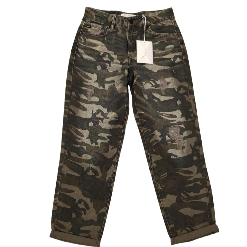 KanCan Camo boyfriend jeans 3 nwt